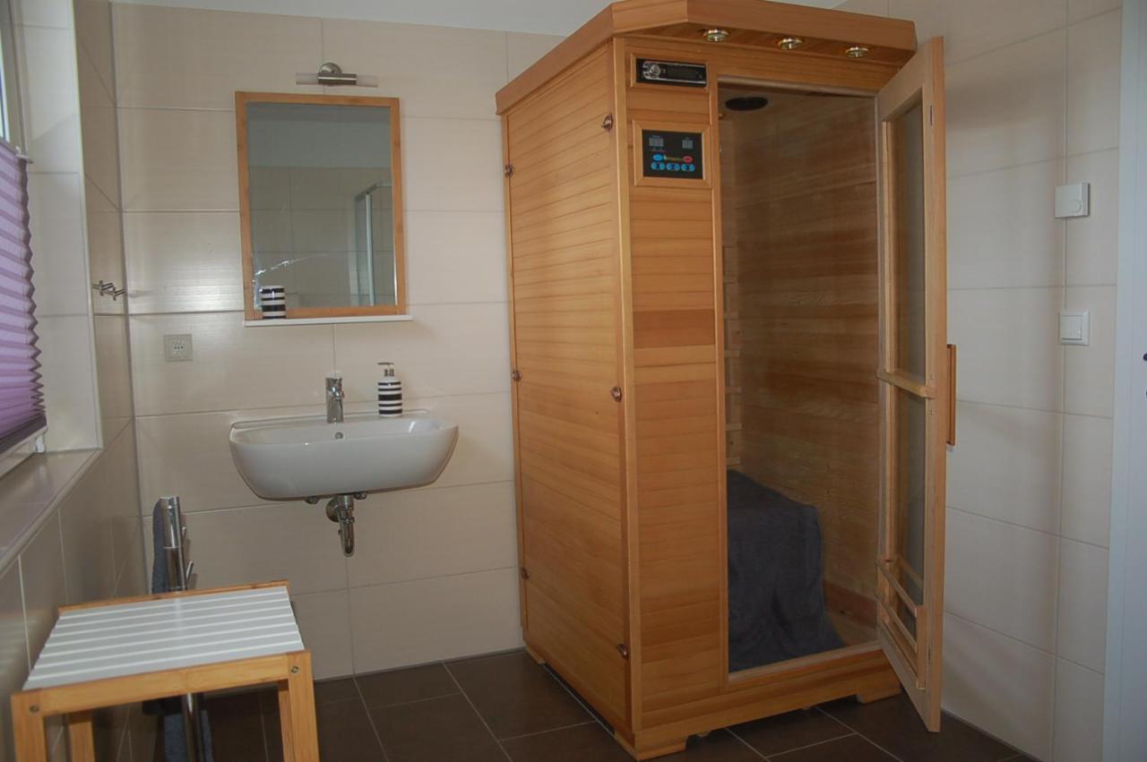 Behagliches Ferienhaus Zaunkoenig -Mit Kamin Und Sauna Tanne Exterior photo